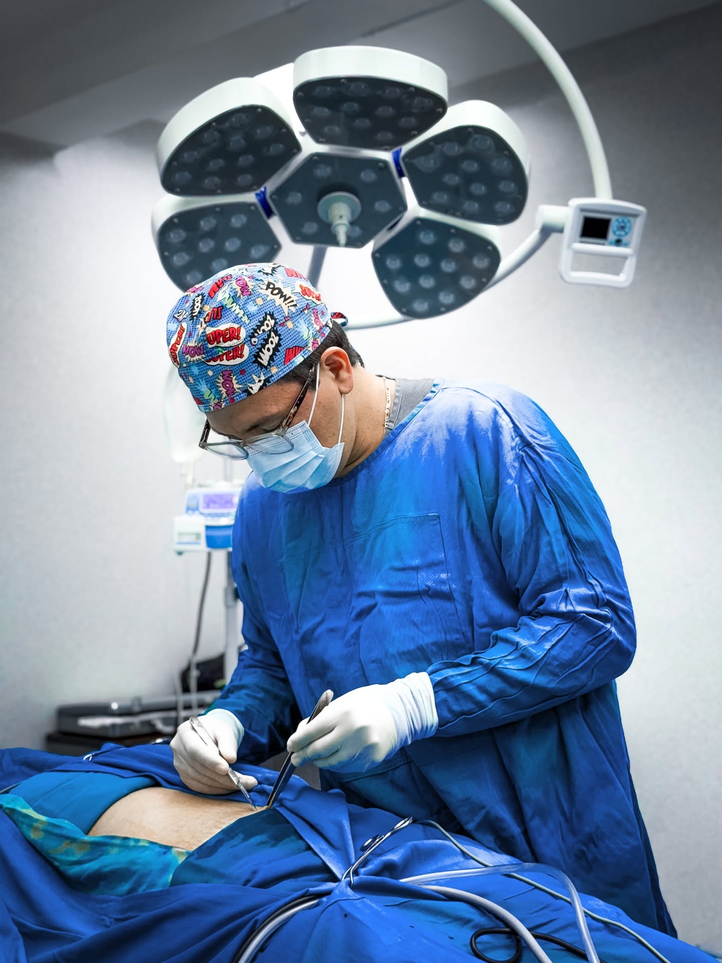 Dr. Andrés Layedra Torres